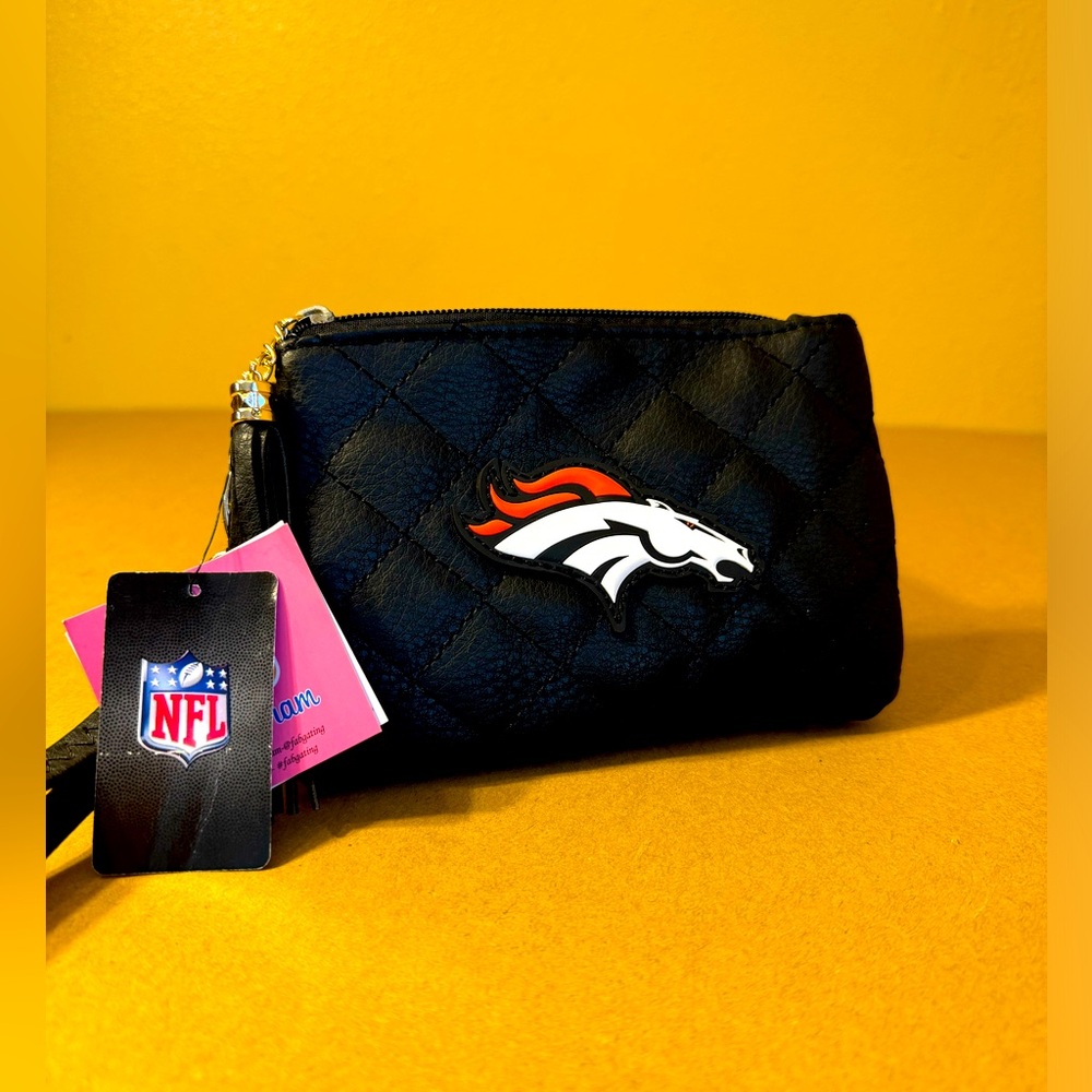 NWT Bronco’s Coin Purse/Wallet
